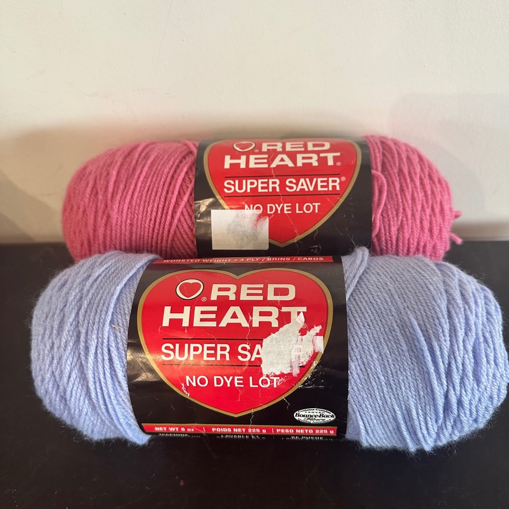 Red Heart Super Saver Yarn Lot 2 Skeins Lilac 0353 & Lt Raspberry 0774 Worsted
